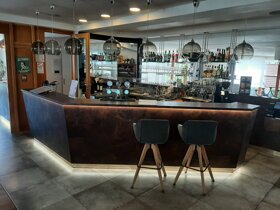 Bar 1