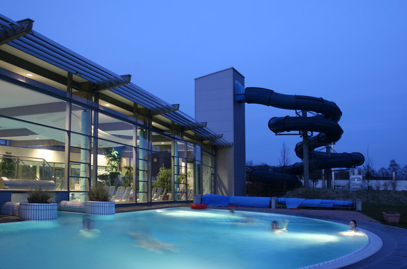 Freizeitbad Arobella Außenbereich Nachts