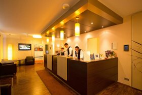 Rezeption Hotel Am Stadtparl