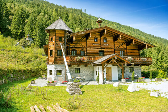 MONDI Bellevue Alm Gastein von außen