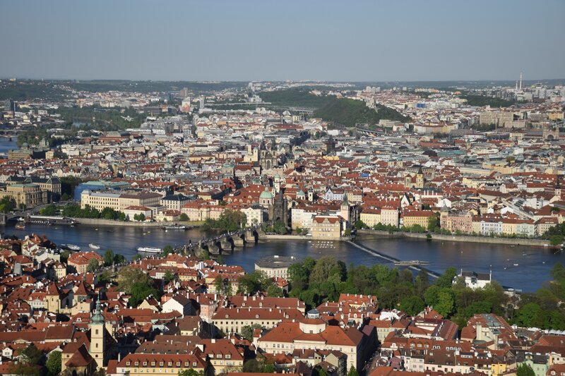 Blick vom Petrin-Berg auf Prag