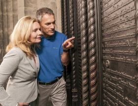 Schlosskirche Wittenberg 95 Thesen Paar