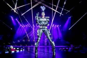 Electra © Starlight Express