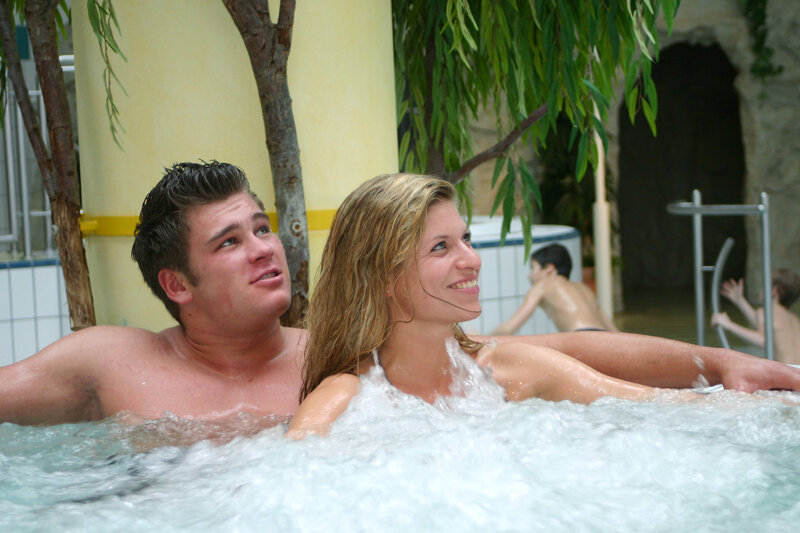 SauerlandBad Whirlpool mit Paar