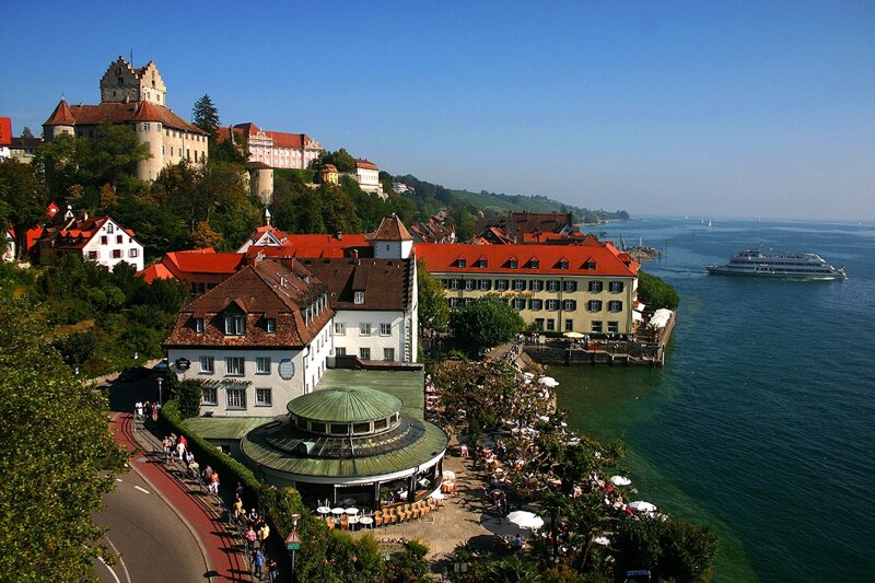 Meersburg am Bodensee – Panoramablick auf die historische Seeuferstadt