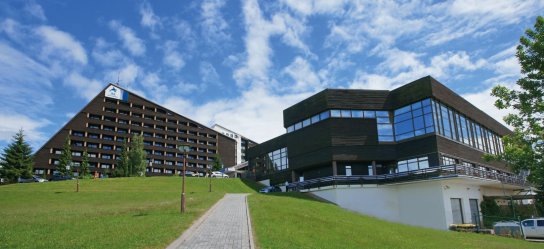 Außenansicht Sommer 4