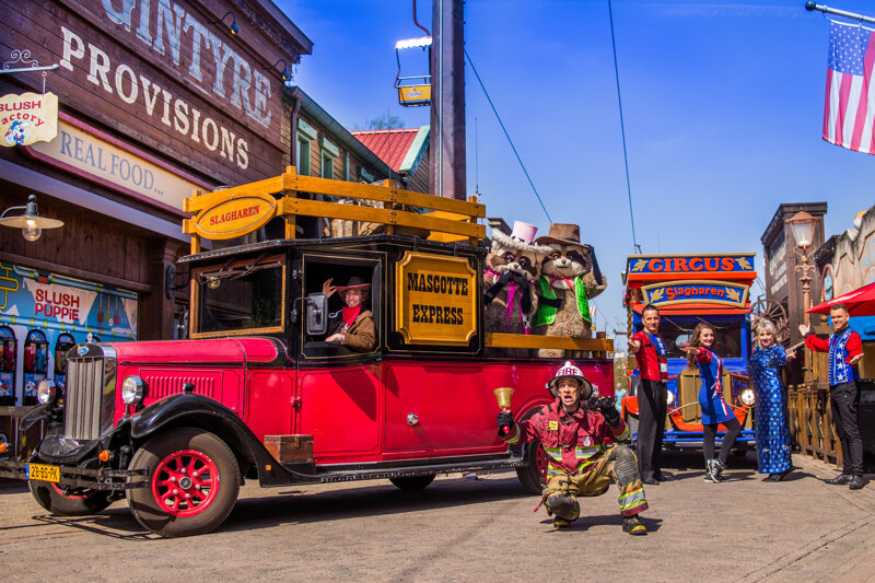 Attraktionen in der Hauptstraße von Slagharen