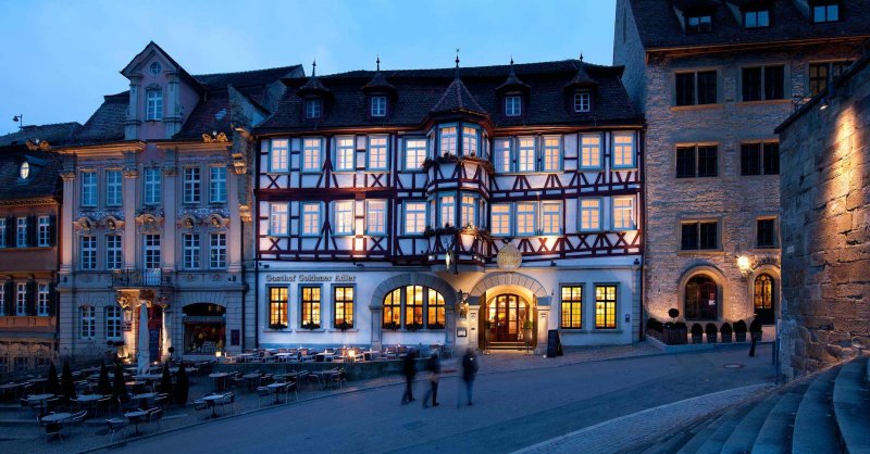 Goldener Adler außen 1