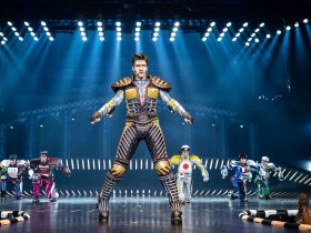 Greaseball 1 © Starlight Express