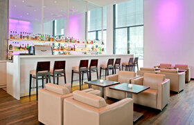 25InnsideDusseldorfDerendorf-Bar