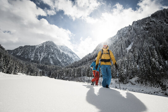 TVBStubaiTirol AndreSchoenherr Snowshoe 01 300dpi print