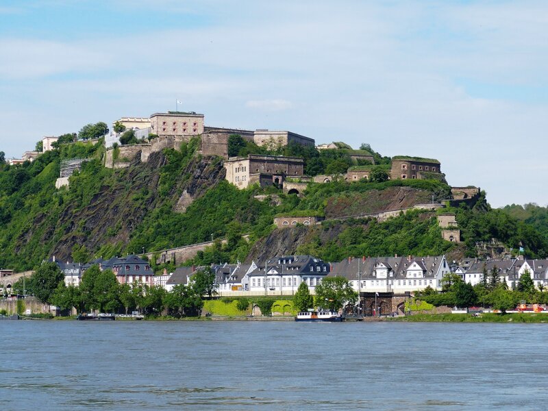 Festung Ehrenbreitstein in Koblenz – historisches Highlight für Alleinreisende