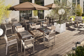 26InnsideDusseldorfDerendorf-Terrace