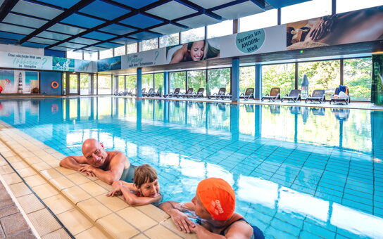 HHB innen-pool-familie