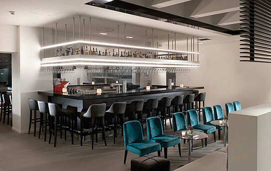 Hotelbar mit Beleuchtung