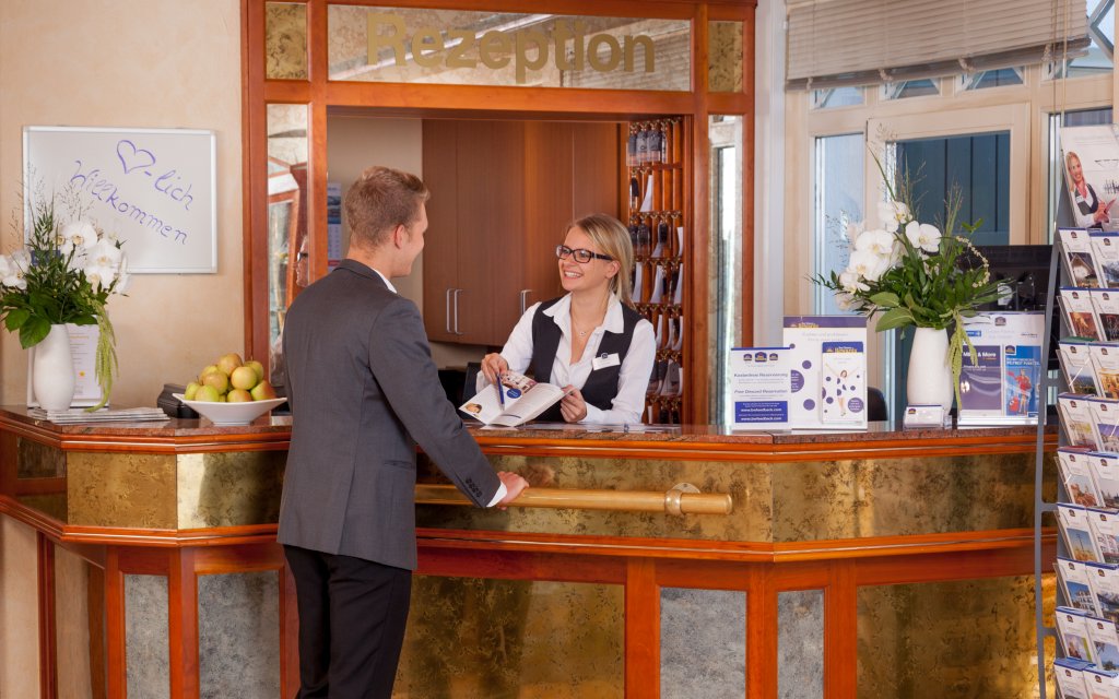 Waldhotel Eskeshof Wuppertal Rezeption