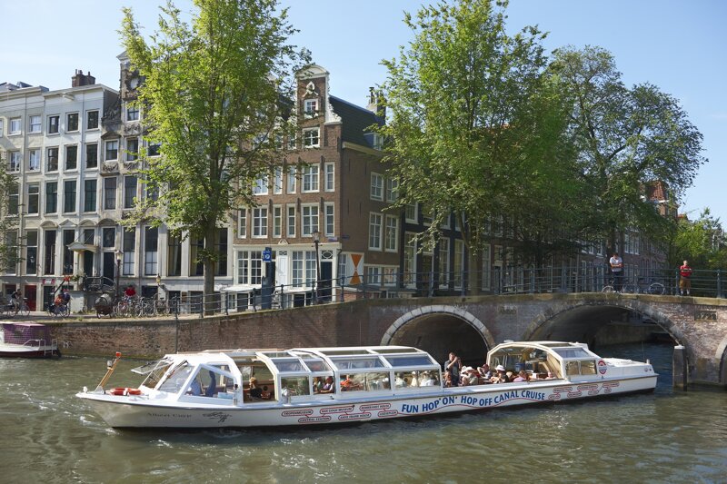 Canal-Bus