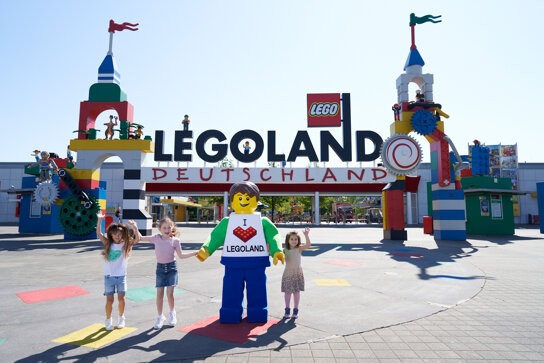 Portal-LLD-Boy-Girl-04