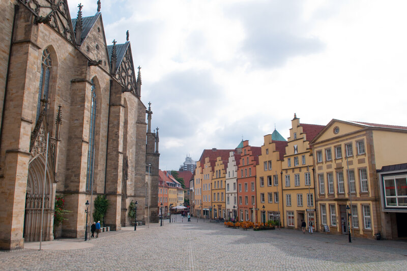 Osnabrücker Marktplatz mit Blick auf das Rathaus
