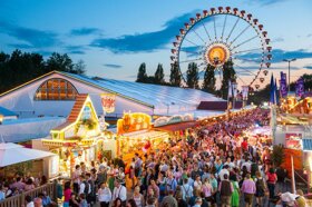 Gäubodenfest c Mathias Adam