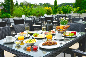 Hotel Frühstück Terrasse