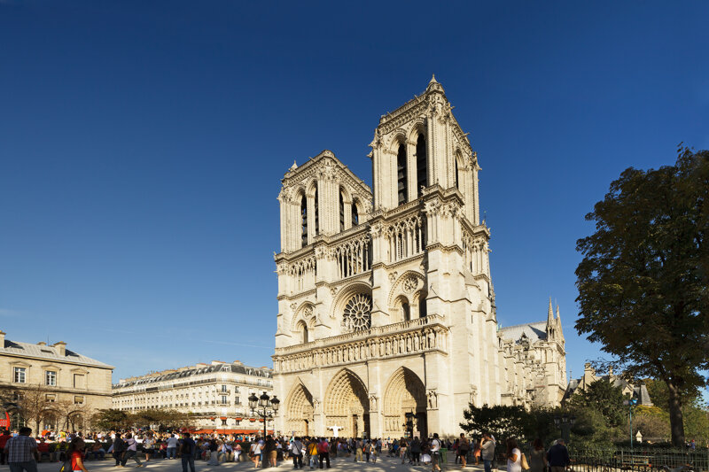 Notre-Dame de Paris – Westfassade mit den zwei Türmen