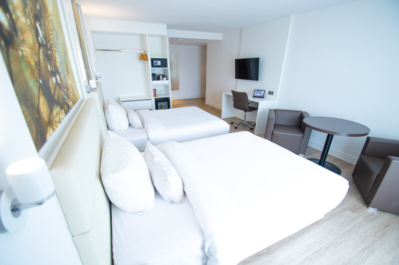 Doppelzimmer mit Balkon