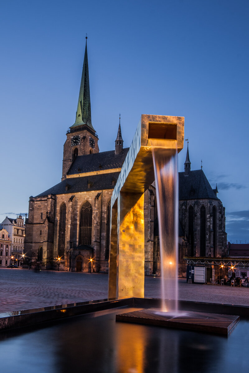 Pilsen Hauptplatz Náměstí Republiky mit Dom St. Bartholomäus