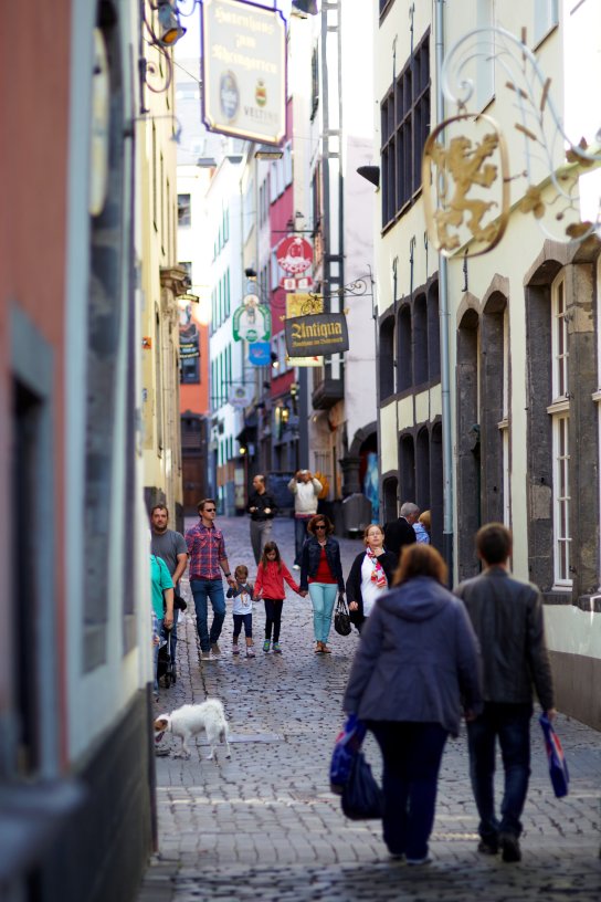 Gasse in der Altstadt c Köln Tourismus GmbH Dieter Jacobi