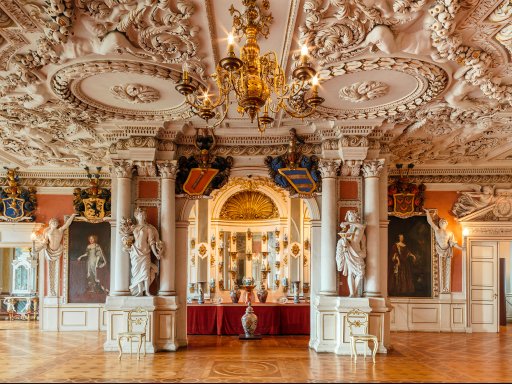 First-Class-Urlaub mit Wellness und Schloss