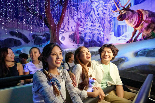 GU49515a 31.12.2027 Disney neue Familienattraktion Frozen Ever After Kopie