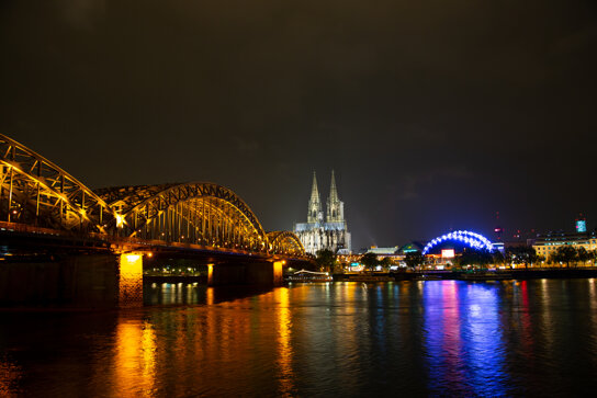 Kölner Dom Hohenzollernbrücke 2©Mathias Hollerbach