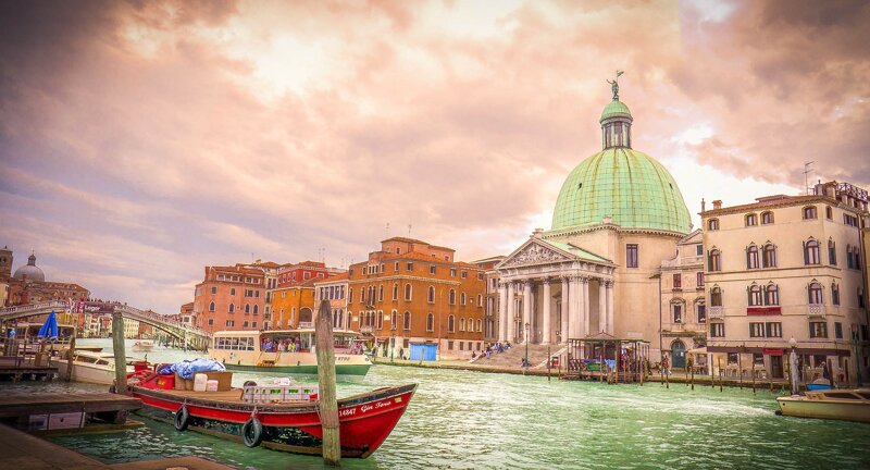 Kanal in Venedig – venezianische Stadtansicht