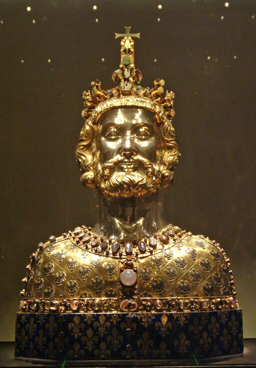 Domschatzkammer - Aachen