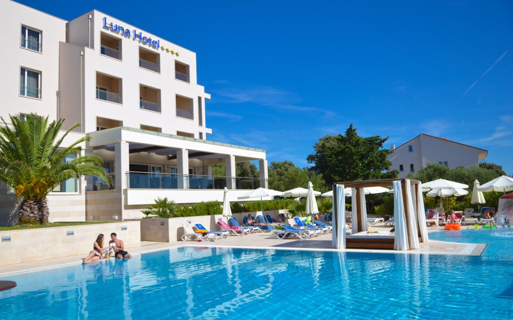 La Luna Hotel
