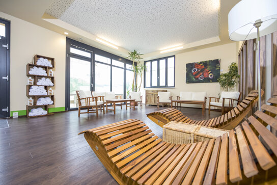Ruheliegen im Wellnessbereich