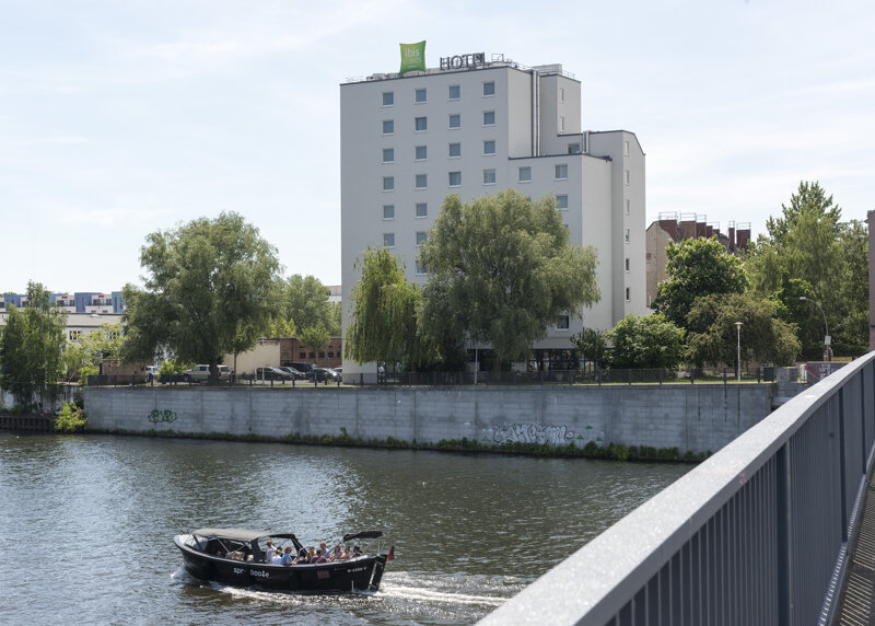 ibis Styles Berlin Treptow von außen