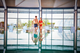 Badehalle4 Schwebebecken Models-Treppe c Studio Waldeck Scheinfeld