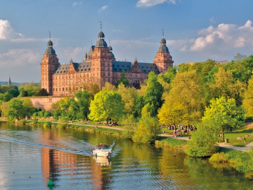 Das Schloss am Main, erleben Sie Bayerns Nizza!