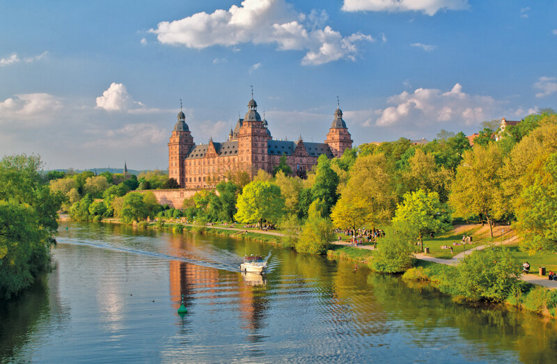 Aschaffenburg Mainufer Schlossgarten Promenade
