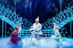 Anna, Elsa und Schneemann Olaf © Johan Persson
