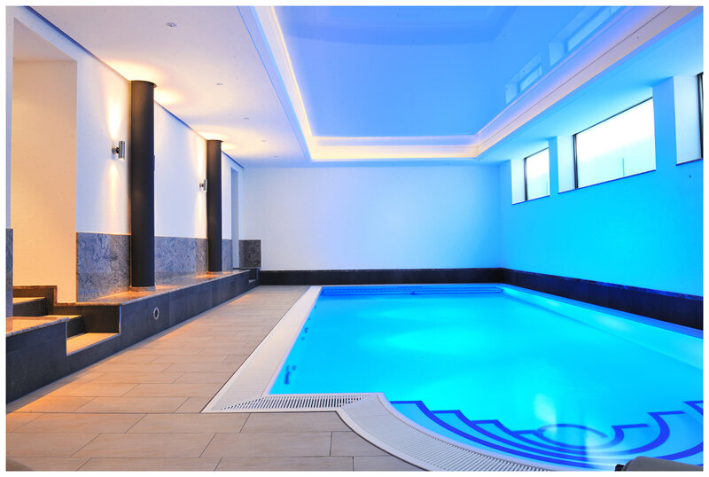 Indoor-Swimmingpool