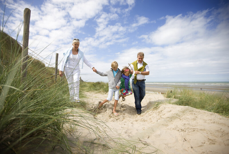 Familie am Strand von De Panne – Familienurlaub an der belgischen Nordsee