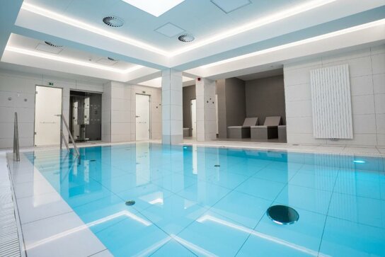 Indoor-Swimmingpool