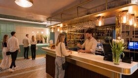lobbybar