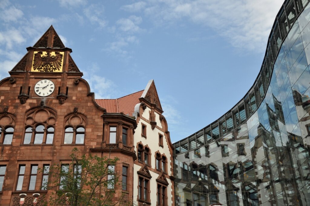 BerswordthalleundRathaus c Stadt Dortmund Stefanie Kleemann