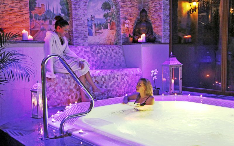 Baiersbronn Ferienhotel Ödenhof Whirlpool Pool