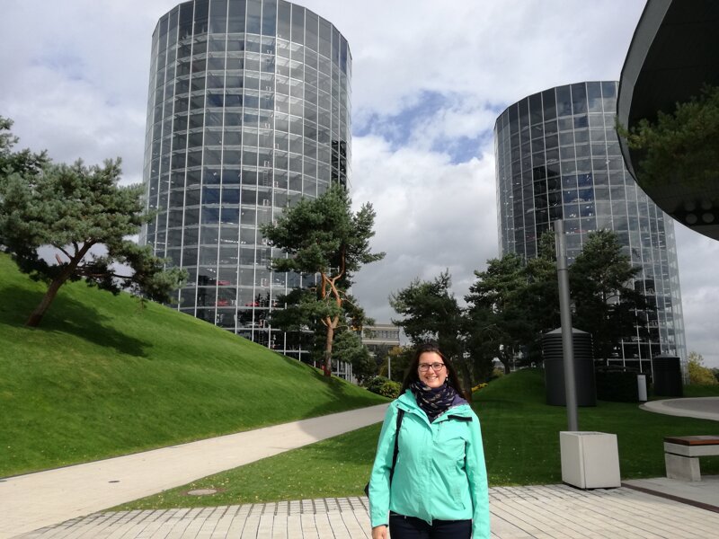 Gläserne Autotürme in der Autostadt Wolfsburg