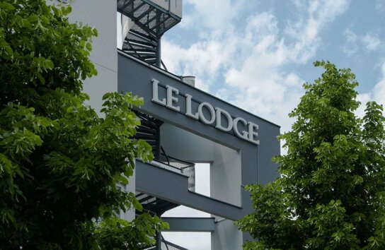 facade lodge