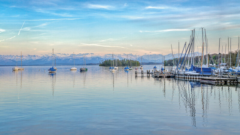 Starnberger See mit Blick auf die bayerische Bergkulisse